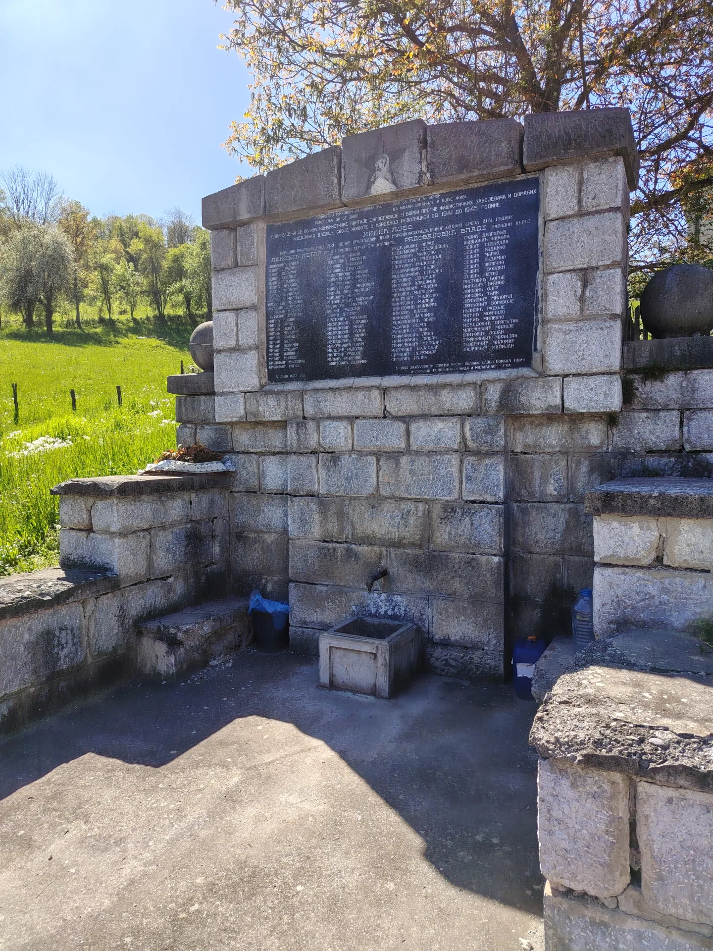 Selo Godovik – Česma pored manastira